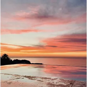 Capestays - Infinity Cape Town